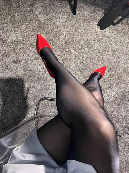 Femme qui cherche du sexe suivie Lyon et proche