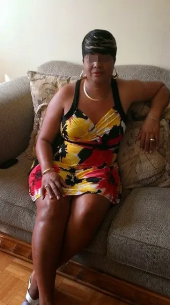 Black de 53 ans ouverte pour des rencontres coquines à Aubervilliers