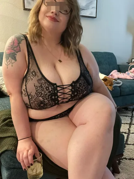 Plan sexe intense avec une ronde gourmande