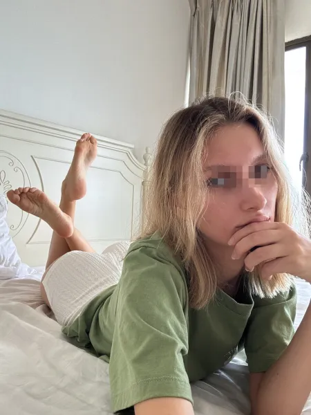 Blonde cherche plan cul gratuit urgent