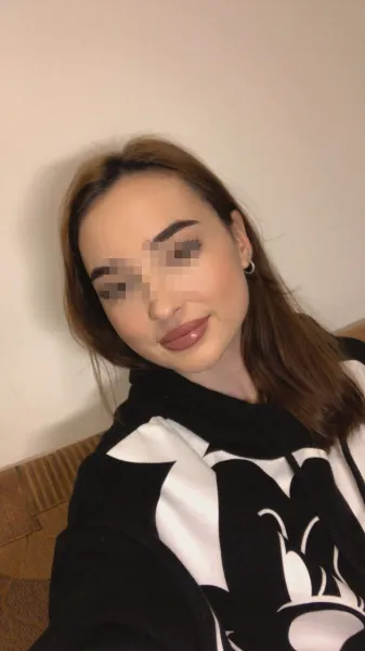 Étudiante de 19 ans à Rennes cherche plan cul 