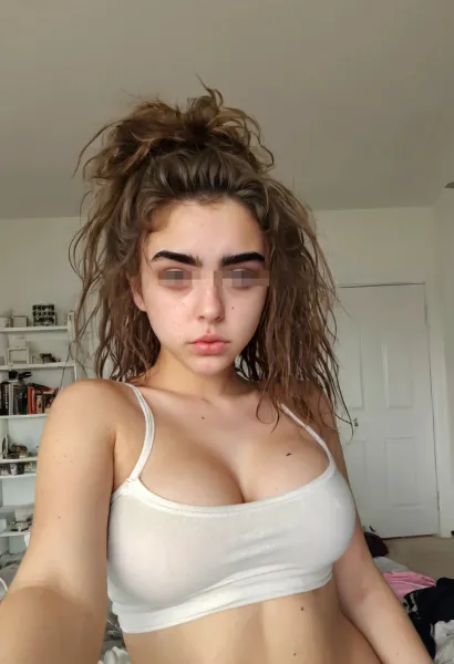 Marion, salope libre à Montpellier cherche sexe hard